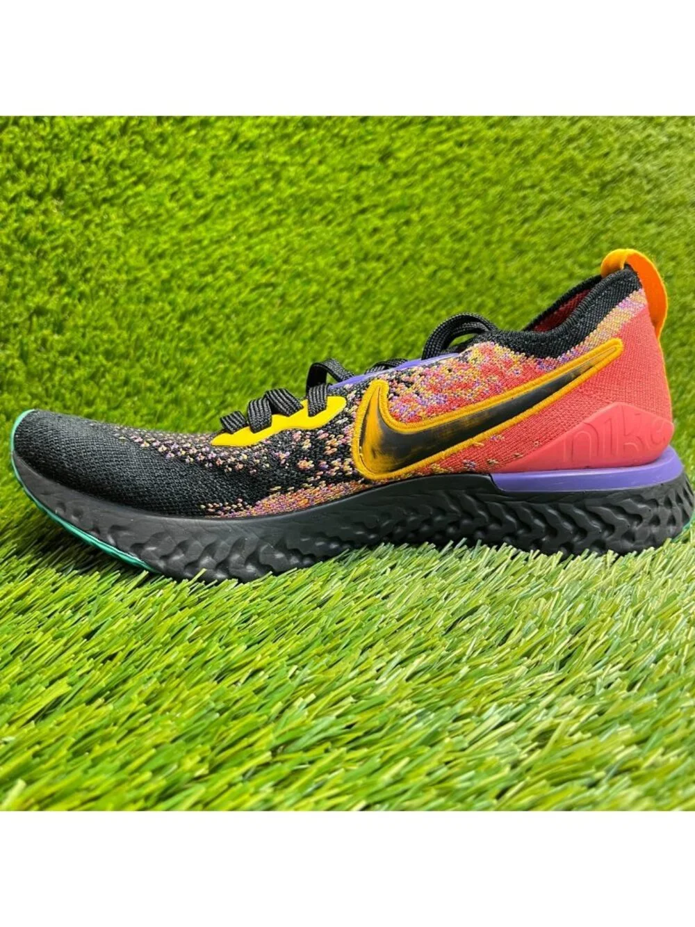 Nike Epic React Flyknit 2 Womens Size 8 Black Orange Running Shoes Sneakers